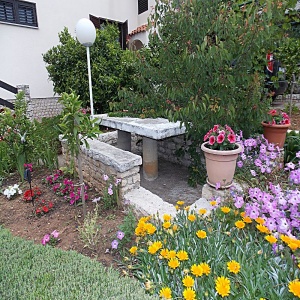 Apartmány Šarunić 2 zahrada